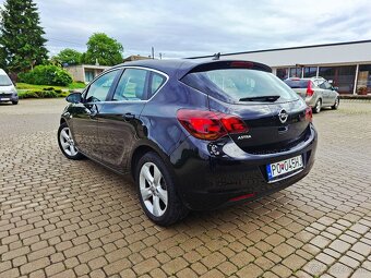 Opel astra J - 4
