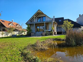 Výnimočný RD s krásnou záhradou a dvojgarážou – Chynorany - 4