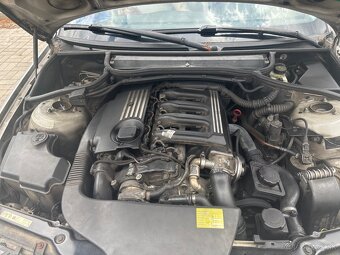 BMW E46 330xd - 4