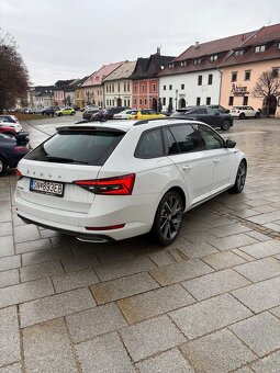 Škoda Superb Sportline - 4
