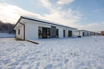 Rodinný dom v Hôrke nad Váhom - 4