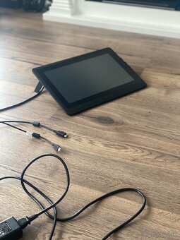 Predám graficky tablet Wacom Cintiq 16 (DTK-1660) - 4