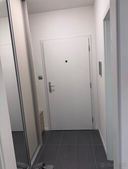 Jedinečný 1-izbový byt pod Slavínom - 4