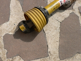 predám kardan s voľnobežnou spojkou - 4