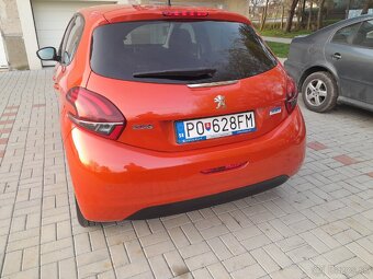 Predám Peugeot 208 1.2 pure tech 42000km - 4