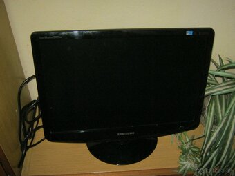 monitor SAMSUNG - 4