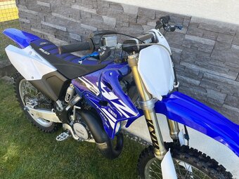 YAMAHA YZ 125 - 4
