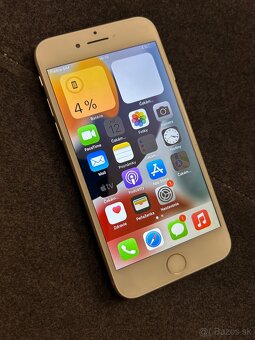 iPhone 8 64GB - 100% batéria - 4