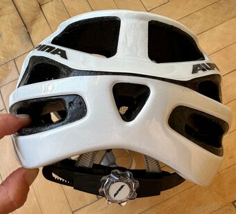 Prilba ALPINA MYTHOS 57-62 cm(M)za 17EUR - 4