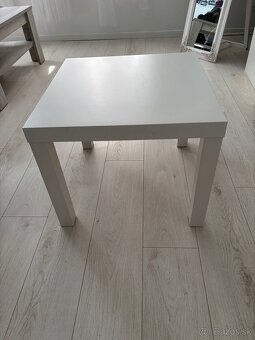 Malý IKEA stolek - 4