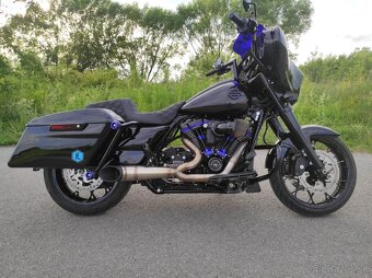 Harley Davidson Street Glide 2022 - 4
