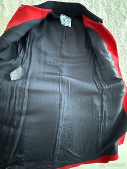 Predám kabát Prada - 4