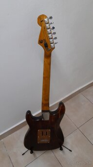 Stratocaster - 4