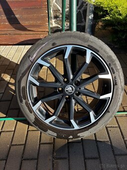 235/45 R18 Škoda Superb - 4