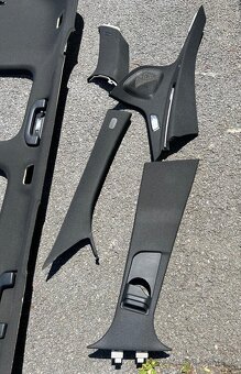 Mercedes C W205 AMG kombi černý interiér stropnice - 4