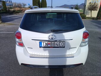 Toyota Verso 1.8 V-vti AUTOMAT 82000 km,navi - 4