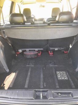 Citroën C-Crosser 4x4 suv - 4