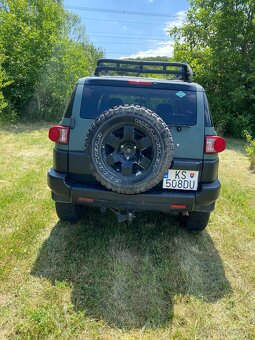 Toyota FJ Cruiser - 4