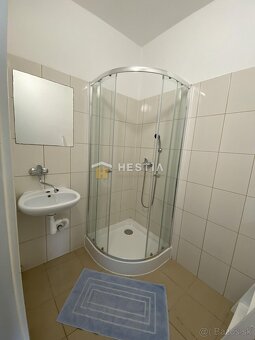 Ubytovacie priestory/izby na prenájom - centrum mesta Senica - 4