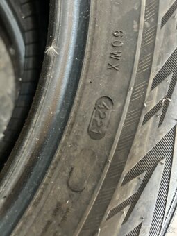 Zimne pneu 215/65 R17 Nokian 2ks r.v. 2021 - 4