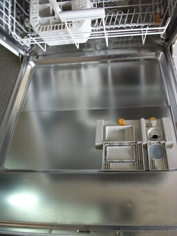 Vstavaná umývačka riadu š-60cm,zn.MIELE. - 4