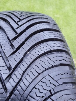 215/65 r17 zimné pneu.8 mm  DOT.3523 - 4