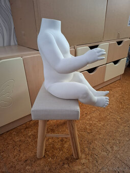 Detská sediaca figurína Mayoral bez hlavy -bábätko 6 mes. - 4