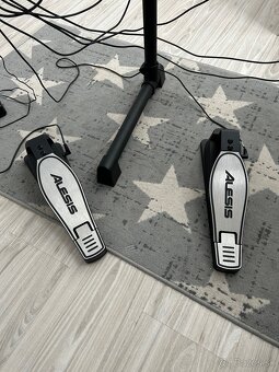 Elektronické bicie Alesis - 4