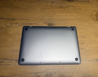 MacBook Pro 13 2018 - 4