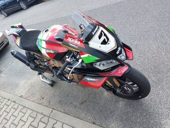 APRILIA RSV4 1100 FACTORY - 4