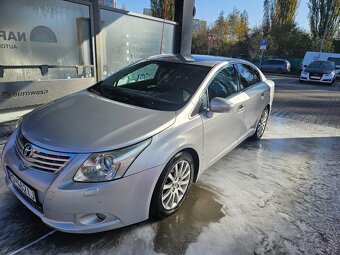 Toyota avensis 2011 - 4