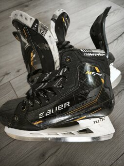 Korčule Bauer m5pro - 4