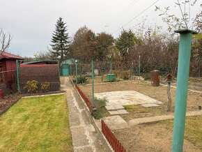 zahradka s chatkou - 4