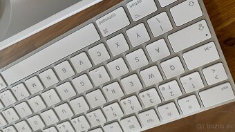 Magic Keyboard s číselnou klávesnicou – slovenská - 4