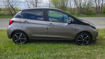Toyota Yaris 1.5 hybrid A/T 54KW - 4