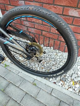 Predám zachovalý celoodpružený horský bicykel 26" - 4