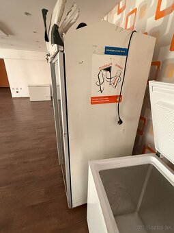 Predam stojaci mraznicku bez polic 1000 l AKCIA - 4