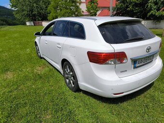 Toyota Avensis - 4