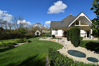 Predaj vily na polosamote s okrasnou záhradou-Nýrovce - 4