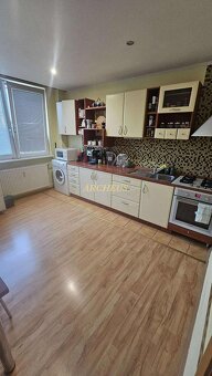 NOVINKA - ZREKONŠTRUOVANÝ 2 - IZBOVÝ BYT, 62M2, HUMENNÉ - 4