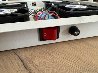 Digitus DN-19 FAN-4-N – 19” 1U ventilátor pre rackové skrine - 4