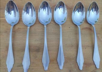 Priborova sada 6+6+6 cena 65€ - 4