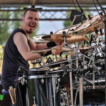 BUBENÍK HĽADÁ KAPELU🥁 - 4