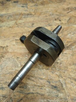 Babetta 207 kľuková hriadeľ - 4