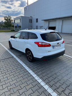 Predám Ford Focus 2.0 TDCi Titanium - 4