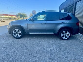 BMW X5 E70 3.0d 173kW 7miestna - 4