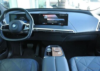 BMW iX xDrive40 HUD H/K TAŽNÉ 240 kw - 4