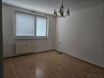 3 izbový byt na starom Juhu v Poprade - 4