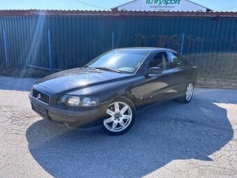 Volvo S60 2.4 D5 - 4