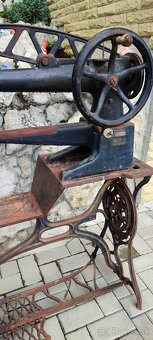 Obuvnícky aj na kožu šijací stroj Singer - 4